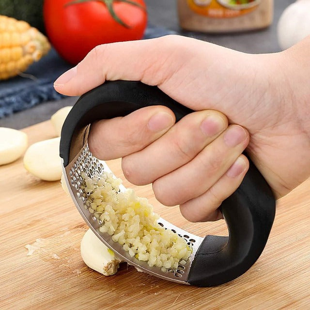 Stainless Steel Garlic Press Rocker – Manual Garlic Crusher, Mincer & Squeezer Kitchen Tool