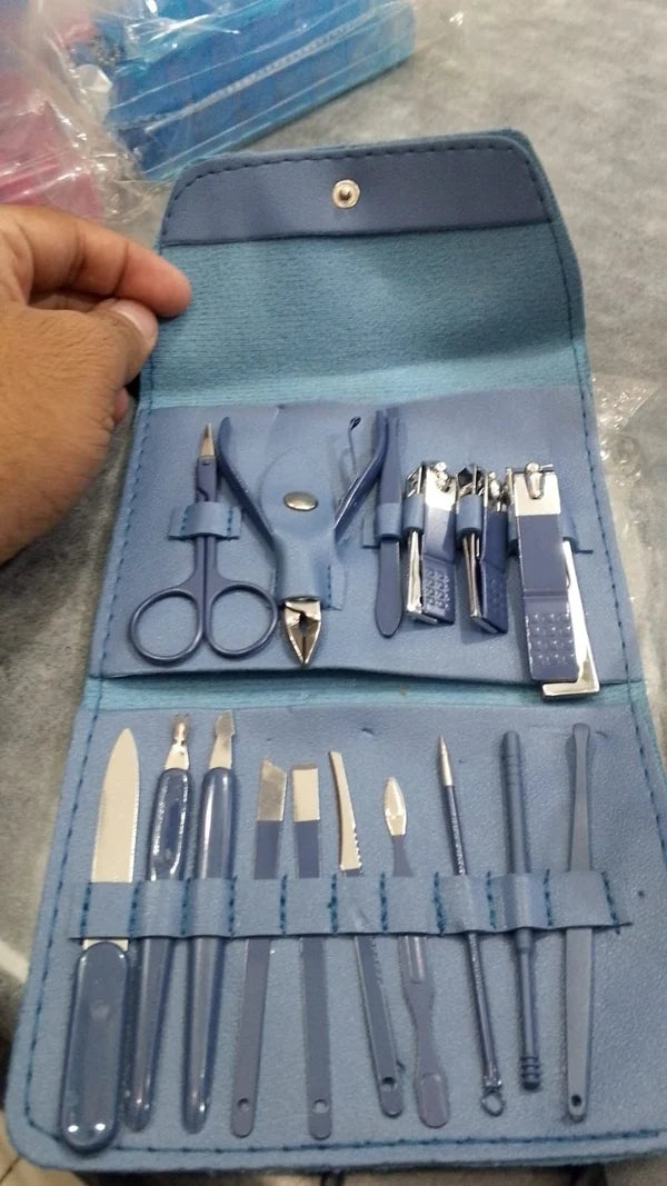 16-Piece Manicure & Pedicure Kit – Stainless Steel Nail Clipper & Professional Grooming Set