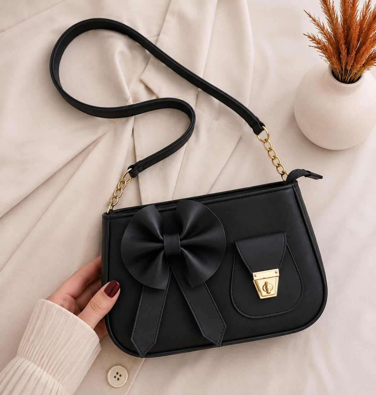 Bella Bow Shoulder Bag – Elegant Mini Handbag with Gold Details